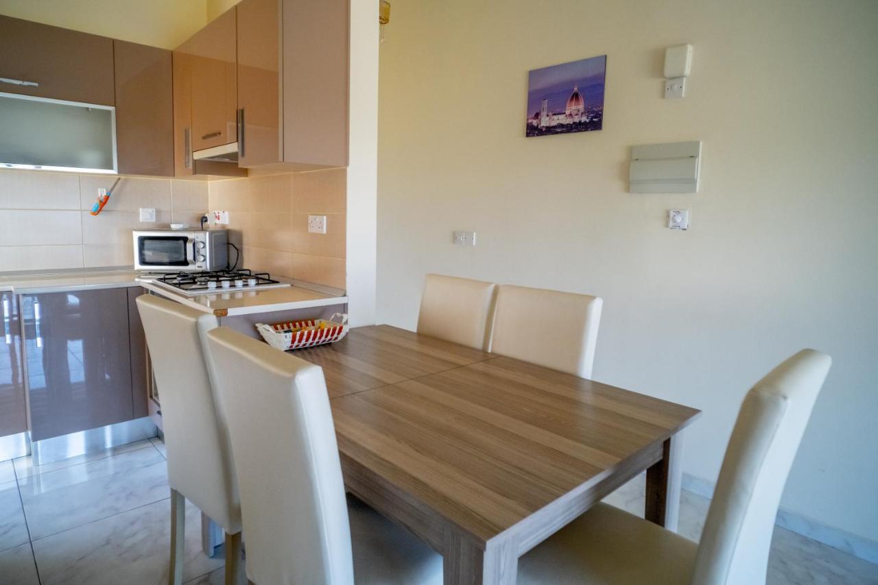 Spacious Two-Bedroom Apartment In Amazing Residence Escape Homes Kyrenia  Exterior foto