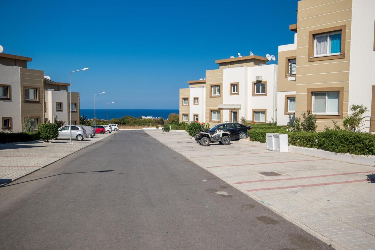 Spacious Two-Bedroom Apartment In Amazing Residence Escape Homes Kyrenia  Exterior foto