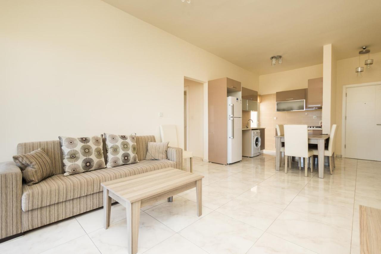 Spacious Two-Bedroom Apartment In Amazing Residence Escape Homes Kyrenia  Exterior foto